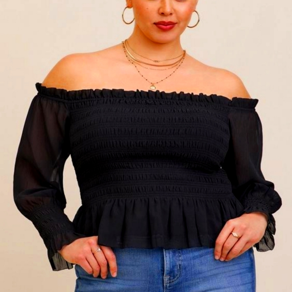 Torrid Crinkle Chiffon Off Shoulder Crop Top Size 3
